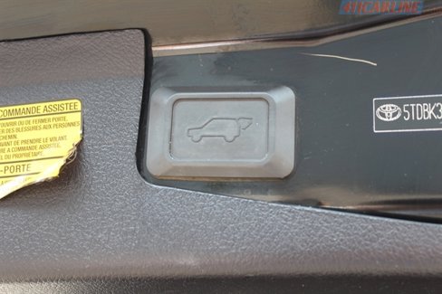 Used 2013 Toyota Highlander 4WD image 39