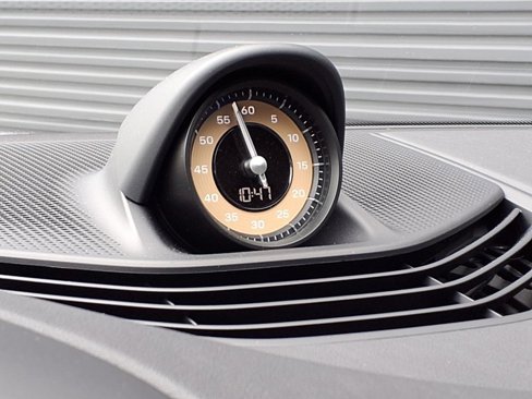 Used 2025 Porsche Taycan 4S image 19