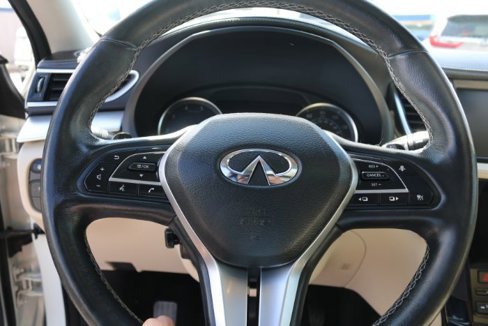 Used 2019 INFINITI QX50 Essential w/ Premium Heat Package image 20