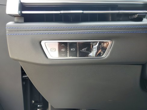 New 2026 Cadillac Escalade IQ Luxury 1 image 33