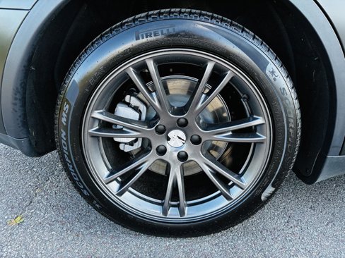 Used 2025 Tesla Model Y Long Range image 42