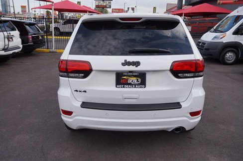 Used 2020 Jeep Grand Cherokee Altitude image 7