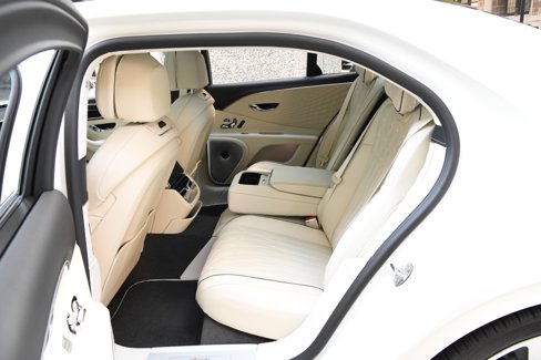 New 2026 Bentley Flying Spur Azure image 11