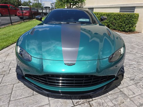 Used 2022 Aston Martin V8 Vantage Coupe image 6