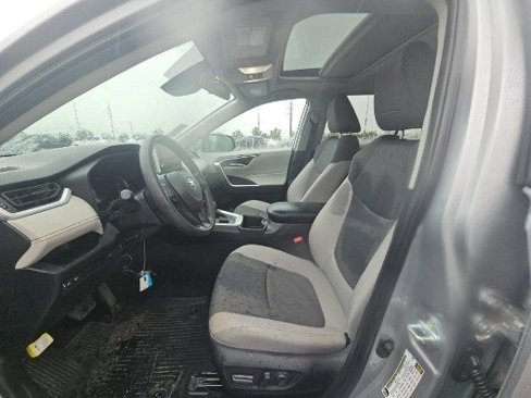 Used 2025 Toyota RAV4 XLE w/ Convenience Package image 3