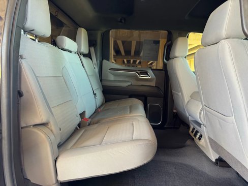 Used 2022 Chevrolet Silverado 1500 LT w/ Z71 Off-Road Package image 23
