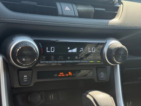 Used 2024 Toyota RAV4 XLE image 37