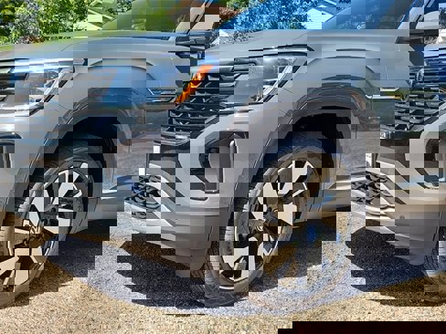 New 2026 Volkswagen Atlas Cross Sport SEL image 28