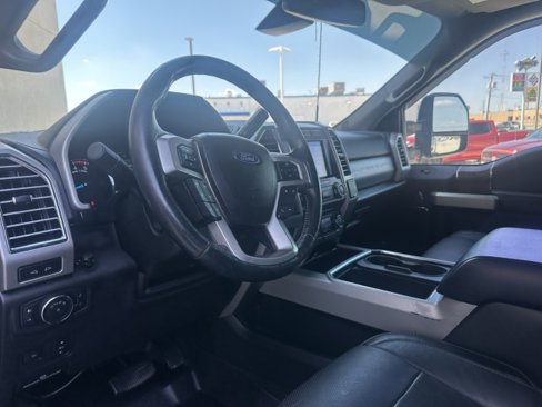 Used 2017 Ford F250 Lariat w/ Lariat Ultimate Package image 19