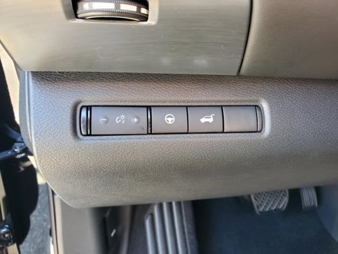 New 2025 Nissan Pathfinder SL w/ Cargo Package image 18