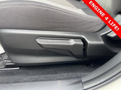 Used 2024 Subaru Crosstrek 2.0i Premium image 8