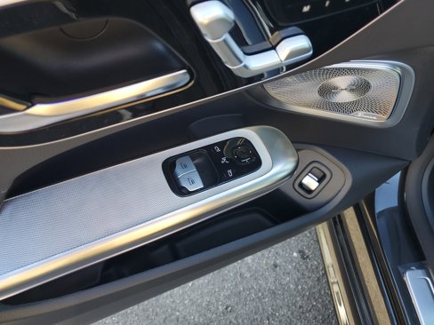 New 2026 Mercedes-Benz CLE 300 4MATIC Coupe image 13