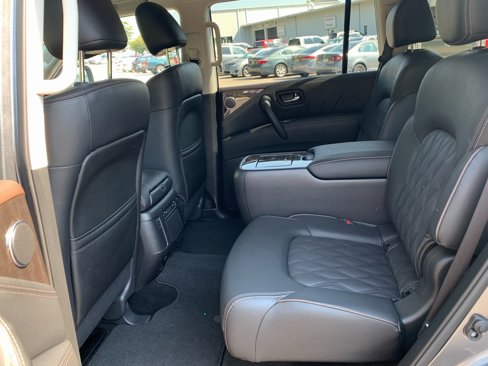 Used 2024 Nissan Armada Platinum w/ Captain's Chairs Package image 20