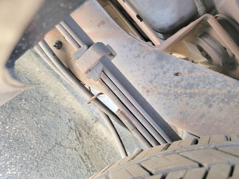 Used 1999 Chevrolet Suburban 4WD w/ Preferred Equipment Group 3 image 19