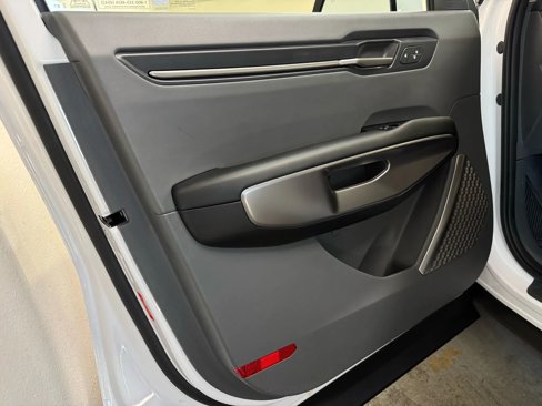 Used 2025 Kia EV9 Wind image 25