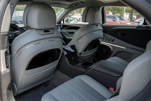New 2025 Bentley Flying Spur Plug-In Hybrid image 37