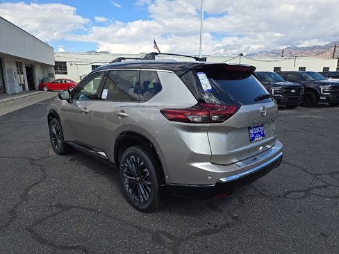 New 2026 Nissan Rogue Platinum image 7