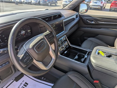 Certified 2022 GMC Yukon XL Denali image 12