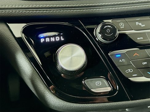 New 2026 Chrysler Pacifica Select image 18