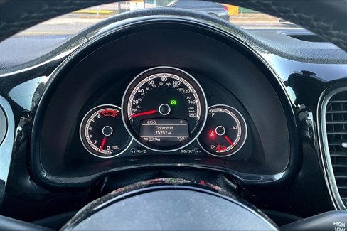 Used 2018 Volkswagen Beetle 2.0T Coast image 17