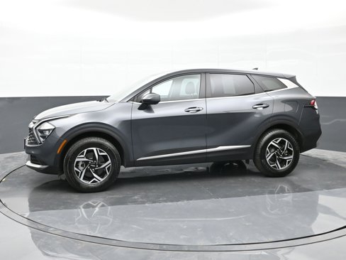 Used 2023 Kia Sportage LX image 5
