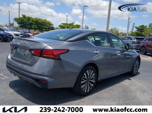 Used 2023 Nissan Altima 2.5 SV image 5