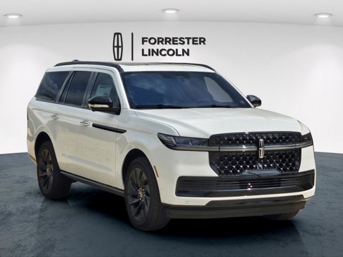 New 2025 Lincoln Navigator Reserve image 1
