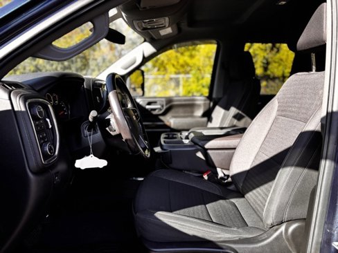 Used 2022 Chevrolet Silverado 2500 LT w/ Convenience Package image 6