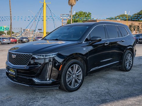 Used 2021 Cadillac XT6 Premium Luxury w/ Platinum Package image 9