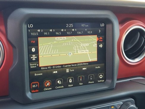 Used 2022 Jeep Gladiator Rubicon w/ LED Lighting Group image 23