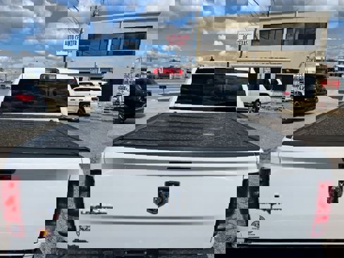Used 2017 RAM 1500 Lone Star image 13
