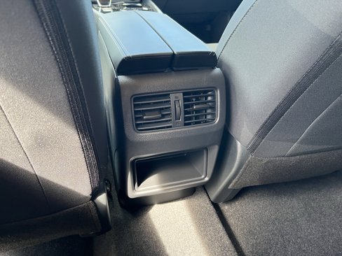 New 2026 Nissan Rogue S image 21