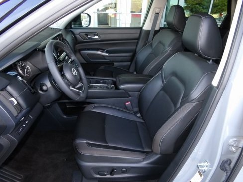 Certified 2024 Nissan Pathfinder SL w/ SL Premium Package image 20