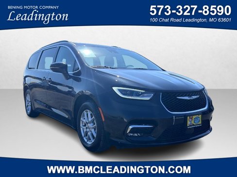 Used 2022 Chrysler Pacifica Touring-L image 1