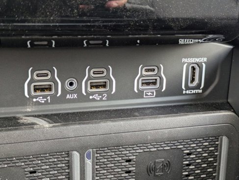 New 2025 RAM 2500 Limited image 30