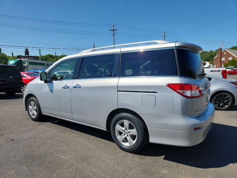 Used 2017 Nissan Quest SV image 4