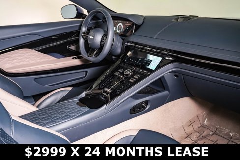 Used 2025 Aston Martin DB12 Convertible image 18