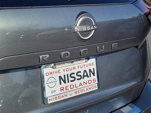 Certified 2025 Nissan Rogue SV image 24