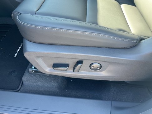 New 2025 Nissan Murano SV image 10
