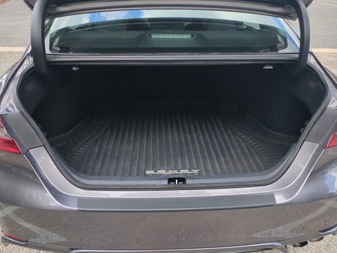 Used 2023 Toyota Camry SE image 12