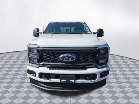 New 2026 Ford F350 4x4 Crew Cab Super Duty image 2