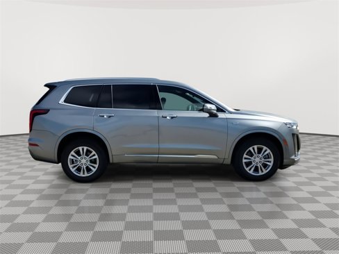 New 2025 Cadillac XT6 Luxury image 9