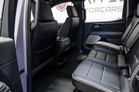 Used 2024 GMC Sierra EV Denali image 40