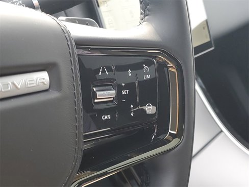 New 2026 Land Rover Range Rover Velar Dynamic SE image 15
