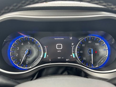 New 2024 Chrysler Pacifica Touring-L image 15