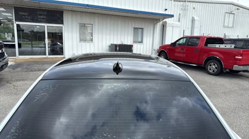 Used 2018 Chrysler 300 Limited w/ Safetytec Plus Group image 11