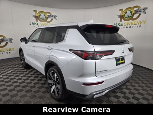 New 2025 Mitsubishi Outlander SE image 5