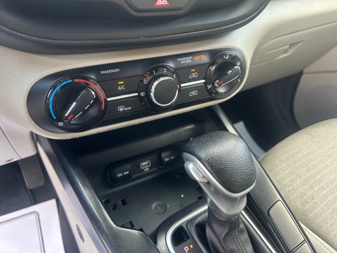 Used 2020 Kia Soul S image 19