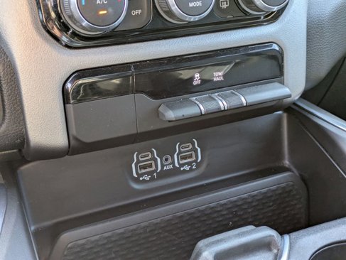 Used 2024 RAM 1500 Laramie image 27