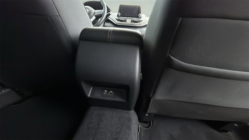 Used 2025 Nissan Altima 2.5 SV image 14